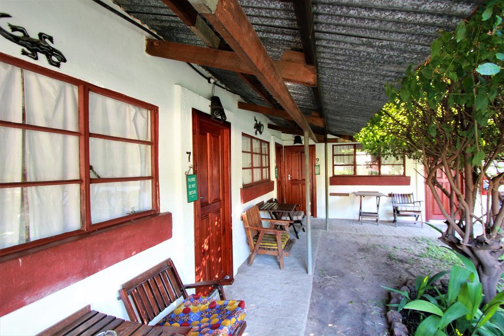 Zigzag Town Lodge Ливингстон Экстерьер фото